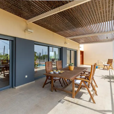 Villa Sunshine By Fidalsa